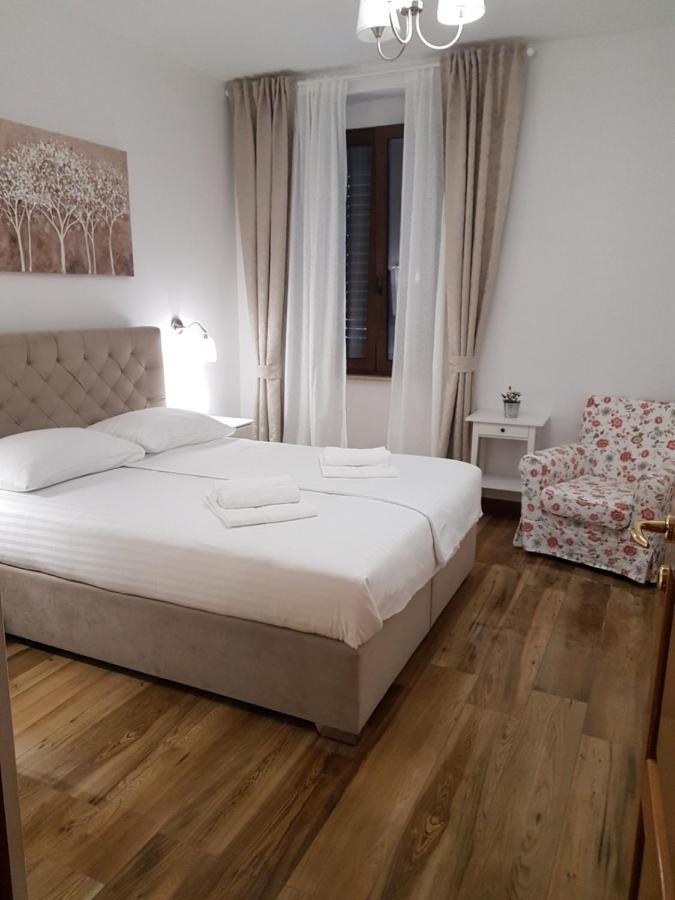 פורץ Exclusive Apartment Magnolia מראה חיצוני תמונה