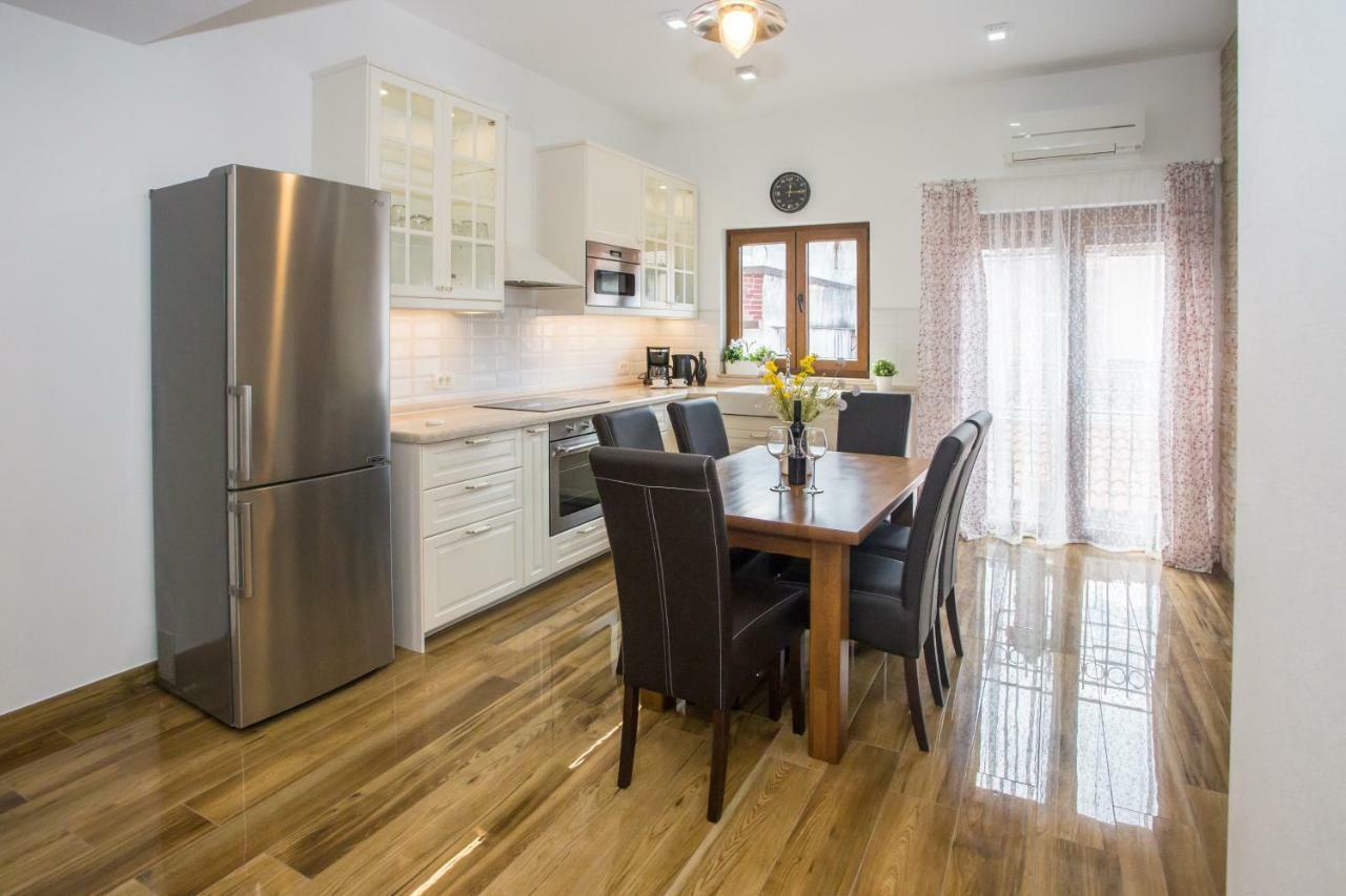 פורץ Exclusive Apartment Magnolia מראה חיצוני תמונה